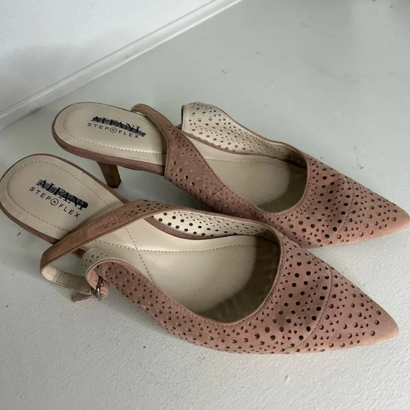 Alfani Step N Flex Babbsy Pointed Toe Slingback Pumps Soft Rose/Beige - Size 9M - Picture 2 of 7